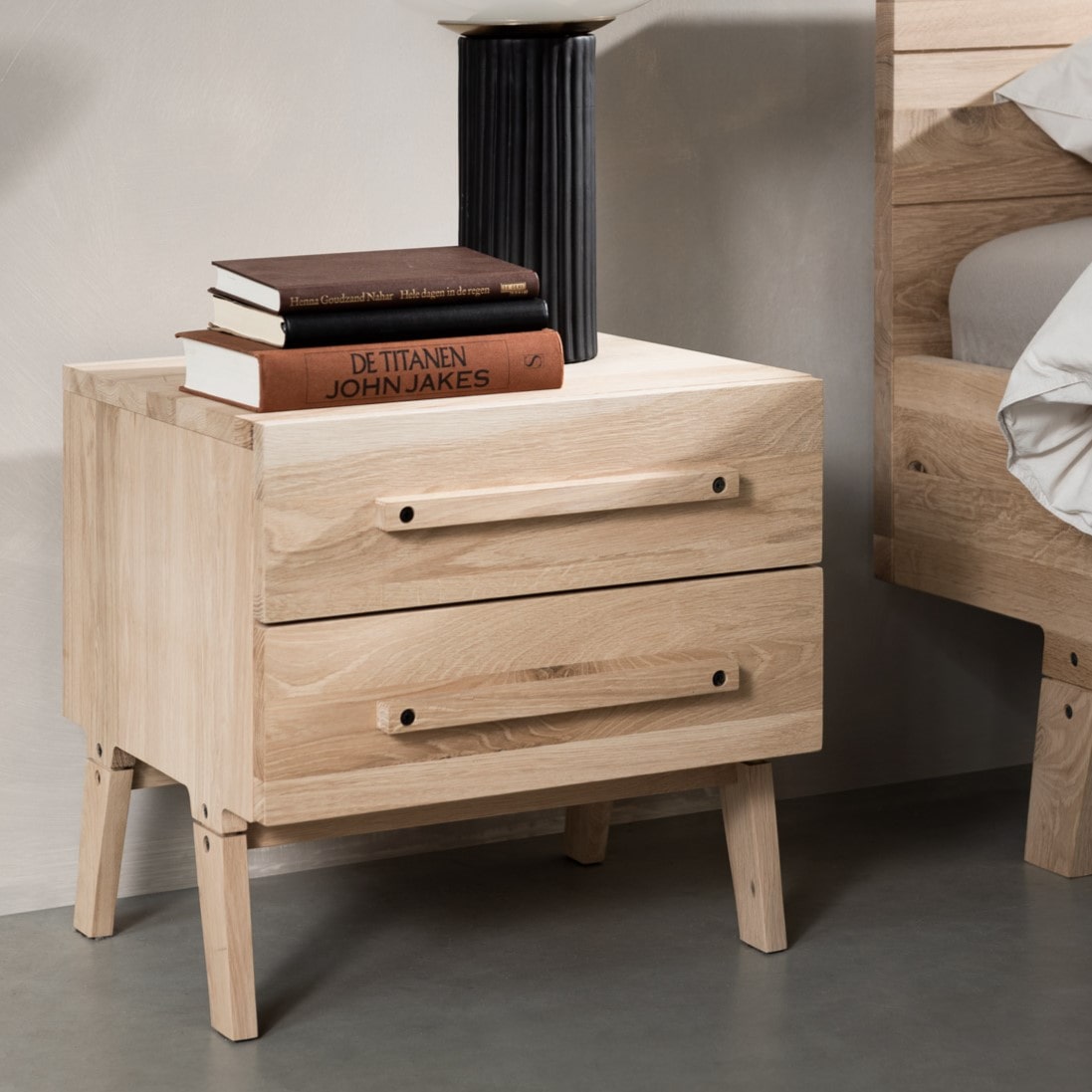 Bijpassend nachtkastje