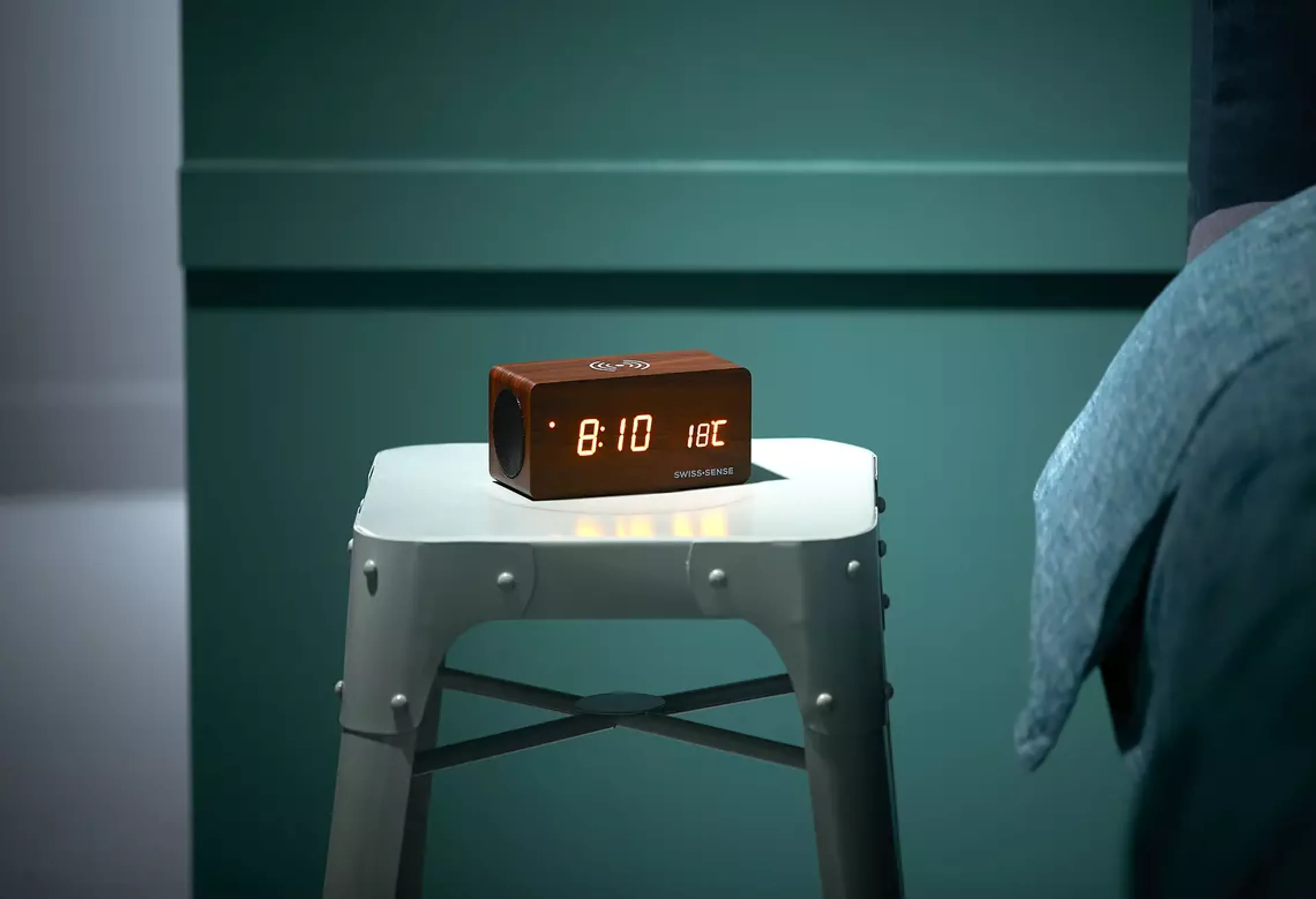 De eigenschappen van deze houten wekker