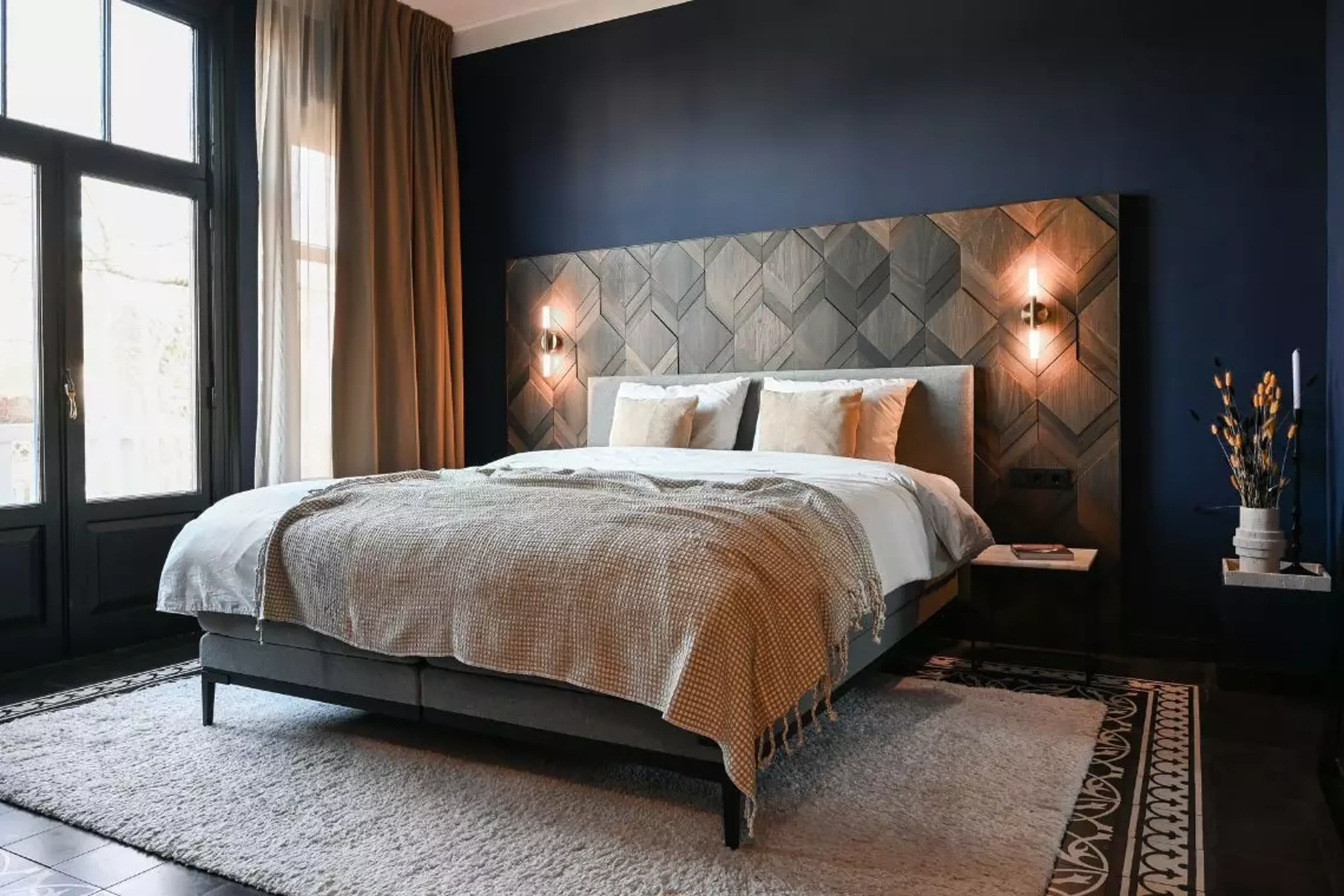 Bedroom story van Derkan en John